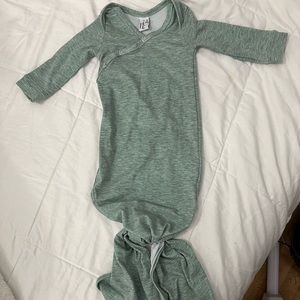 Copper and Pearl newborn tie gown